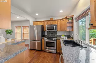 425 Roosevelt St, Oregon City, OR 97045 - Photo 18