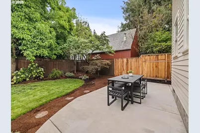 2560 NE 30th Ave, Portland, OR 97212 - Photo 44