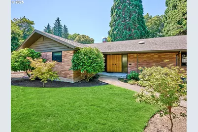 790 SE Webber St #401, Portland, OR 97202 - Photo 1