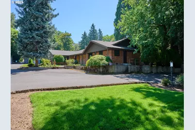 790 SE Webber St #401, Portland, OR 97202 - Photo 2