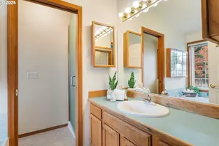 8914 NE 28th Pl, Vancouver, WA 98665 - Photo 12