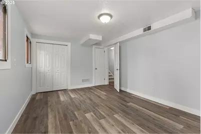 1203 NE 190th Pl, Portland, OR 97230 - Photo 40