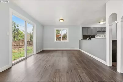 1203 NE 190th Pl, Portland, OR 97230 - Photo 12