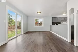 1203 NE 190th Pl, Portland, OR 97230 - Photo 12