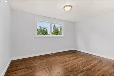 1203 NE 190th Pl, Portland, OR 97230 - Photo 34