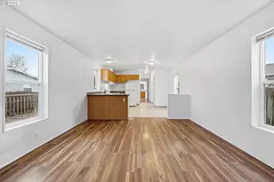 23140 NE Halsey St, Wood Village, OR 97060 - Photo 8