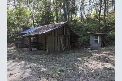 1250 Dry Creek Rd, Mosier, OR 97040 - Photo 22