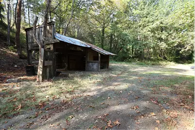 1250 Dry Creek Rd, Mosier, OR 97040 - Photo 14
