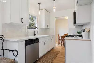 9740 N Van Houten Ave, Portland, OR 97203 - Photo 20