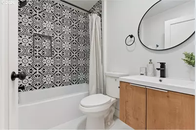 9740 N Van Houten Ave, Portland, OR 97203 - Photo 14