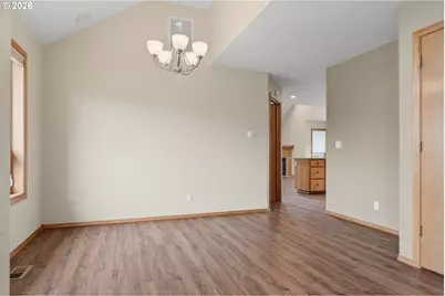 1905 N Westlake Loop, Newberg, OR 97132 - Photo 6