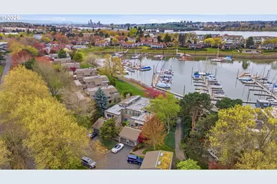 401 N Tomahawk Island Dr #18, Portland, OR 97217 - Photo 42