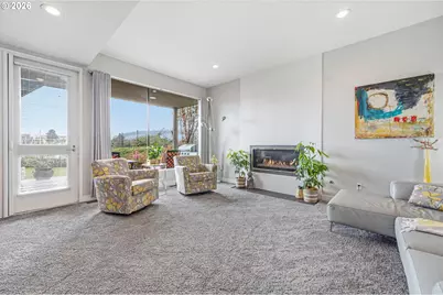 401 N Tomahawk Island Dr #18, Portland, OR 97217 - Photo 2