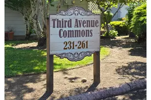 233 SE 3rd Ave, Canby, OR 97013 - Photo 2