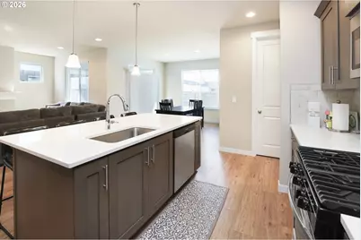 2437 W 8th Ave, Junction City, OR 97448 - Photo 8