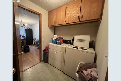 6844 SE Borwick St, Hillsboro, OR 97123 - Photo 24