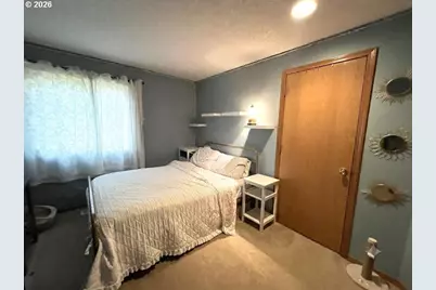 6844 SE Borwick St, Hillsboro, OR 97123 - Photo 20