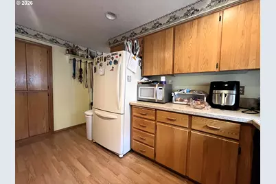 6844 SE Borwick St, Hillsboro, OR 97123 - Photo 10
