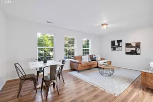 154 NE Danbury Ave, Hillsboro, OR 97124 - Photo 24