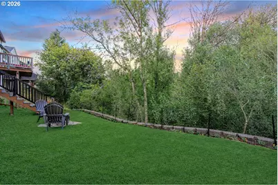 154 NE Danbury Ave, Hillsboro, OR 97124 - Photo 34