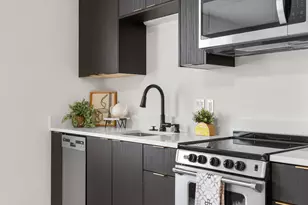 10985 E Burnside St, Portland, OR 97216 - Photo 4