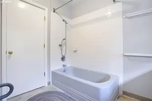 455 NW 101st Ave, Portland, OR 97229 - Photo 24