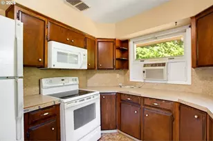 455 NW 101st Ave, Portland, OR 97229 - Photo 12