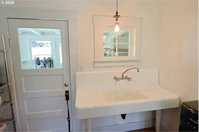 98397 Stian Smith Rd, Coos Bay, OR 97420 - Photo 22