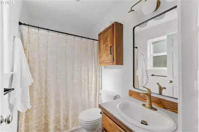 1204 E Second Ave, Sutherlin, OR 97479 - Photo 30