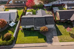 1204 E 2nd Ave, Sutherlin, OR 97479 - Photo 2