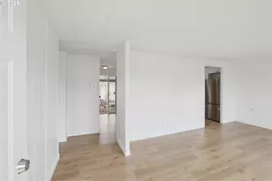 690 SW Liberty Bell Dr, Beaverton, OR 97006 - Photo 12