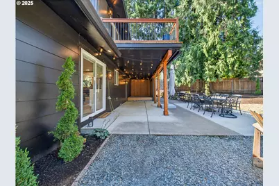 19751 Falcon Dr, Oregon City, OR 97045 - Photo 38