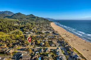 115 W Surfcrest, Cannon Beach, OR 97110 - Photo 2