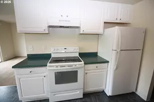 1903 W 31st St, Vancouver, WA 98660 - Photo 8