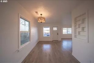 428 Elm Ave, Reedsport, OR 97467 - Photo 4