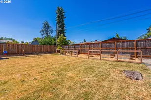 2410 Gilham Rd, Eugene, OR 97408 - Photo 24
