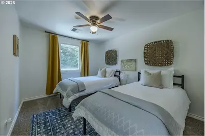 425 Stonegate St, Eugene, OR 97401 - Photo 32