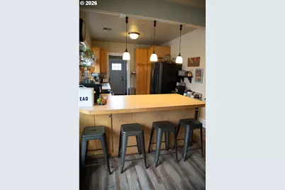 645 Juniper St, Junction City, OR 97448 - Photo 8