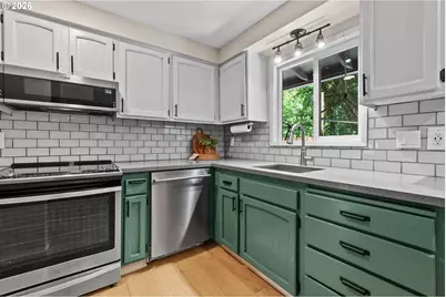 2211 SW Marigold St, Portland, OR 97219 - Photo 16