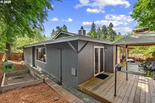 2211 SW Marigold St, Portland, OR 97219 - Photo 40