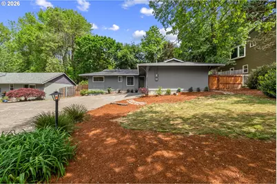 2211 SW Marigold St, Portland, OR 97219 - Photo 2