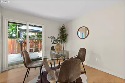 2211 SW Marigold St, Portland, OR 97219 - Photo 10