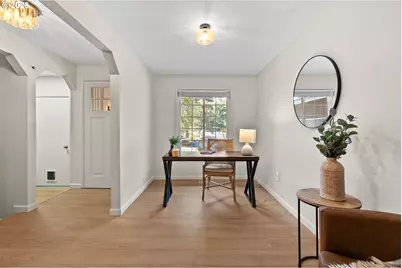2211 SW Marigold St, Portland, OR 97219 - Photo 28