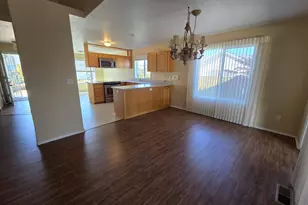204 Grey Fox Dr, Sutherlin, OR 97479 - Photo 8