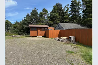 88433 2nd Ave, Florence, OR 97439 - Photo 8