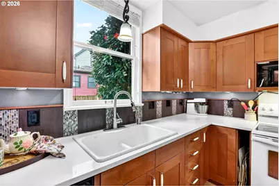 2820 NE Oregon St, Portland, OR 97232 - Photo 14