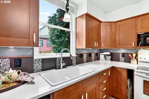 2820 NE Oregon St, Portland, OR 97232 - Photo 14