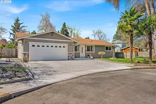 180 Woodcrest Ct, Woodburn, OR 97071 - Photo 1