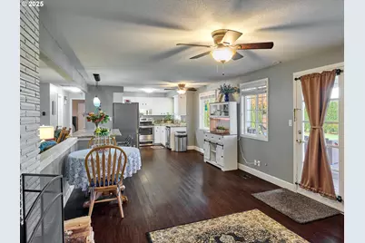 4570 39th Ave, Salem, OR 97301 - Photo 10