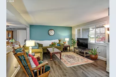 4570 39th Ave, Salem, OR 97301 - Photo 4